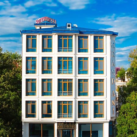 קארס Grand Ani Hotel מראה חיצוני תמונה