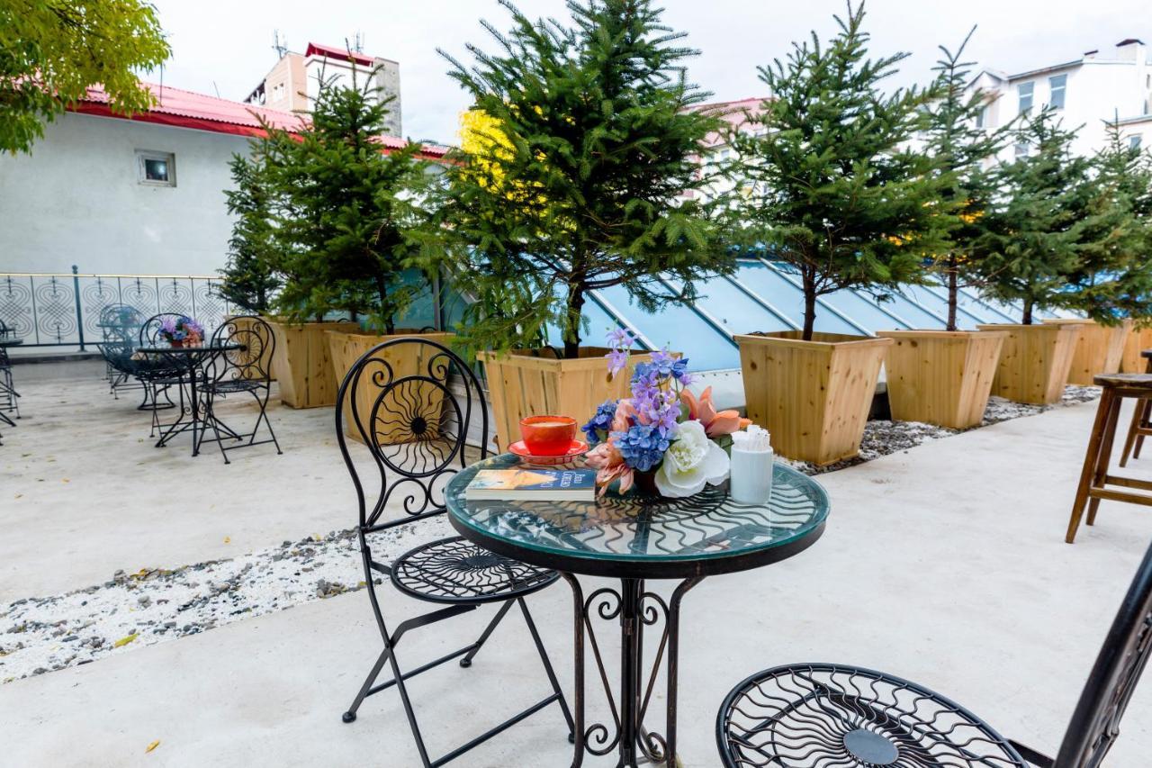 קארס Grand Ani Hotel מראה חיצוני תמונה