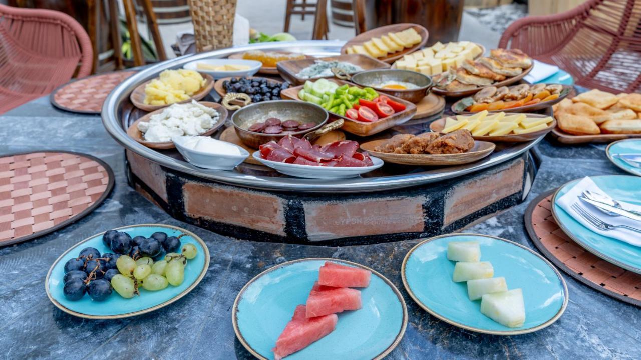 קארס Grand Ani Hotel מראה חיצוני תמונה