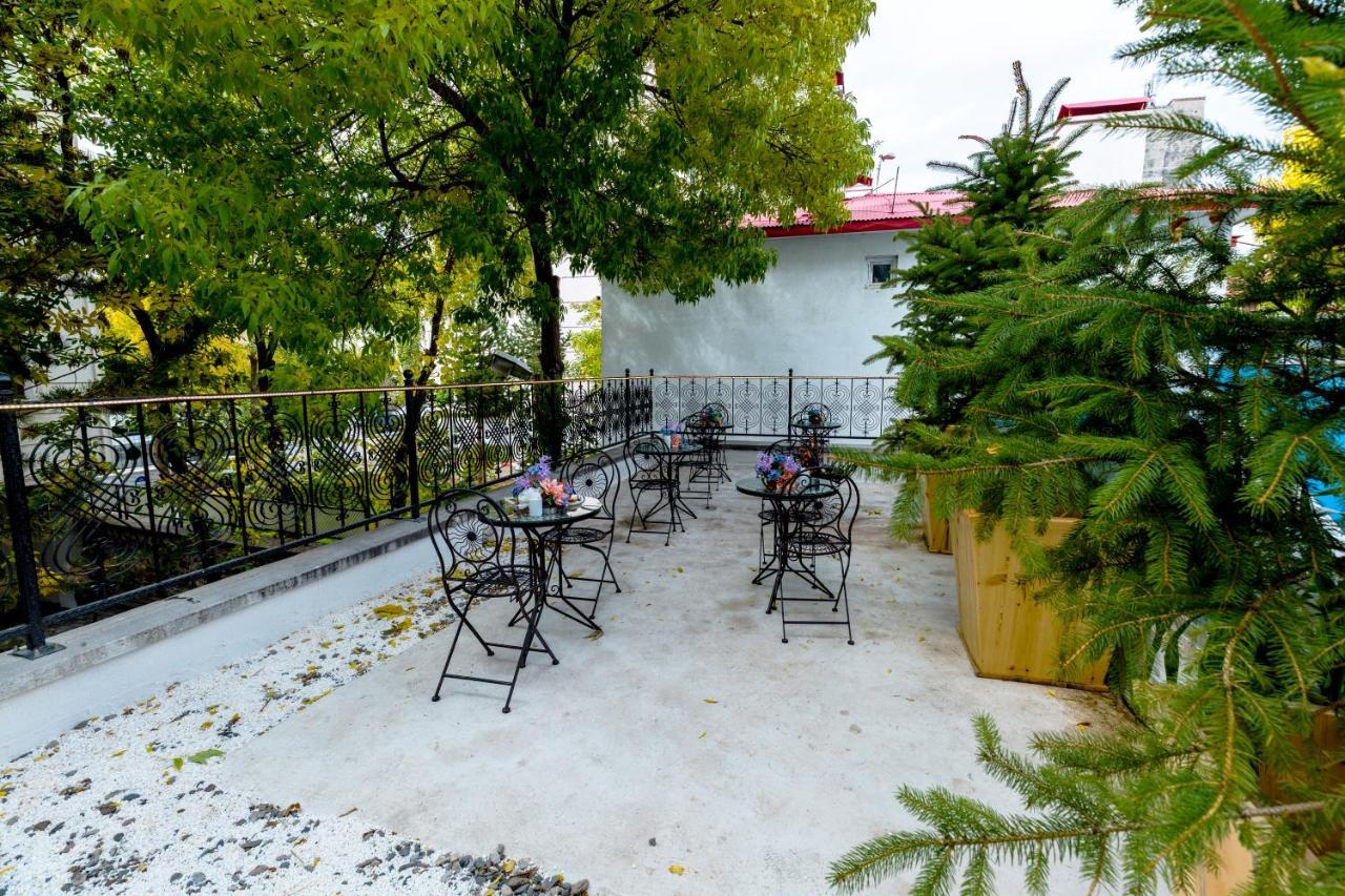 קארס Grand Ani Hotel מראה חיצוני תמונה