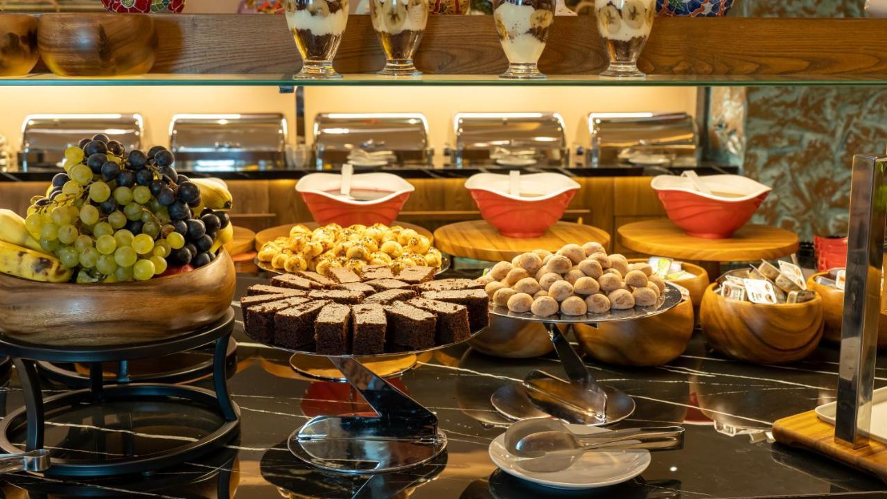 קארס Grand Ani Hotel מראה חיצוני תמונה