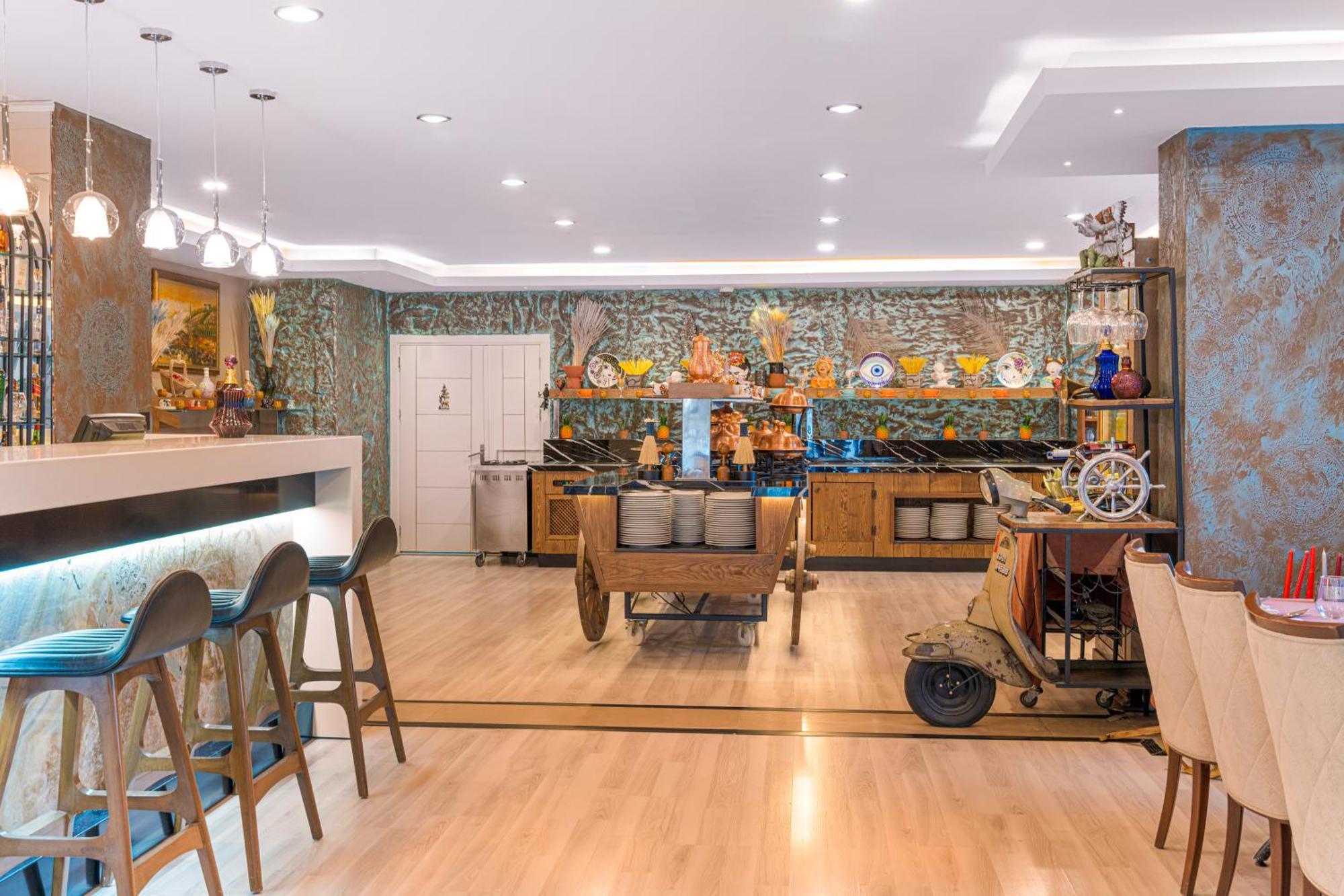 קארס Grand Ani Hotel מראה חיצוני תמונה