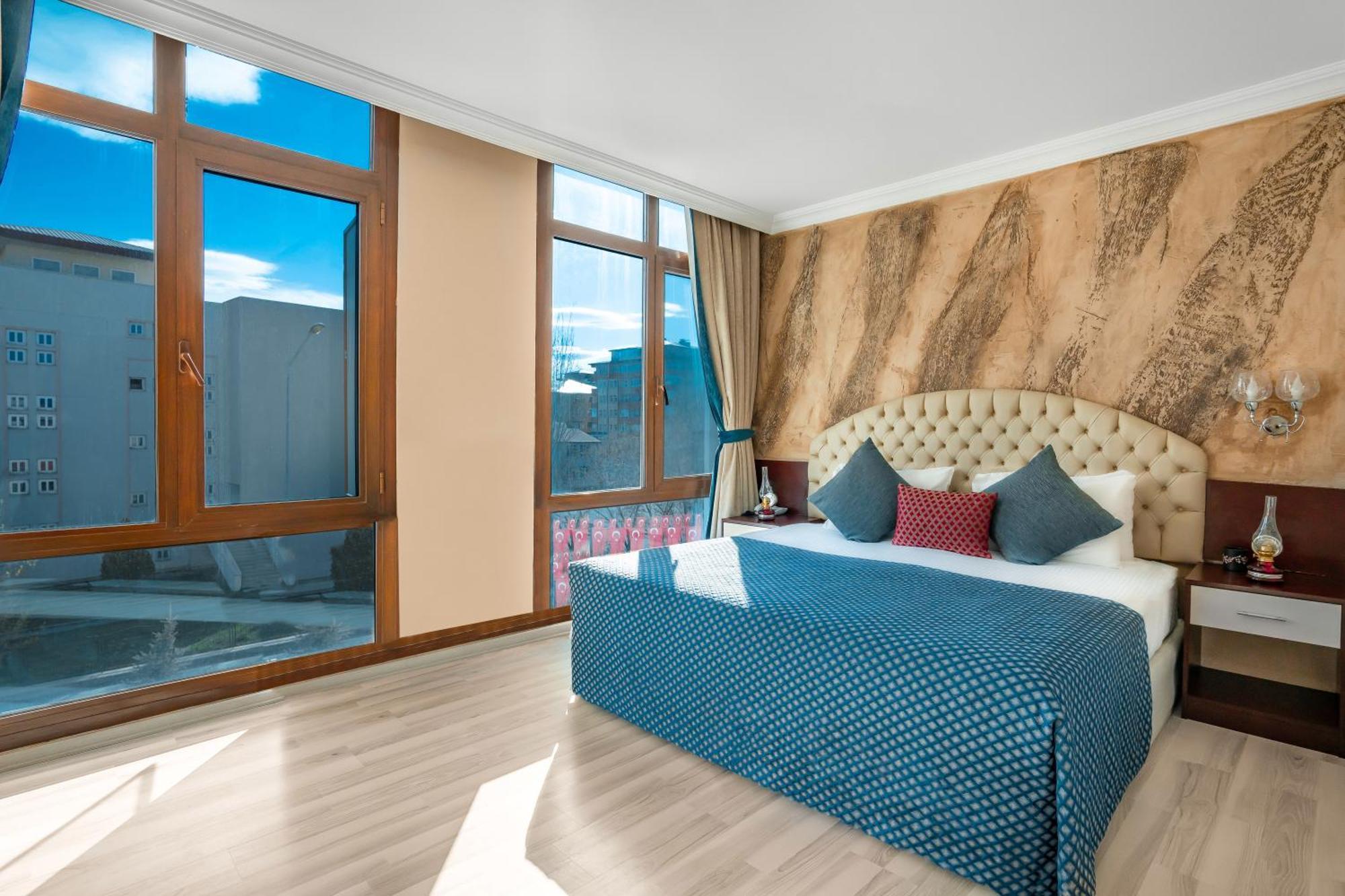 קארס Grand Ani Hotel מראה חיצוני תמונה